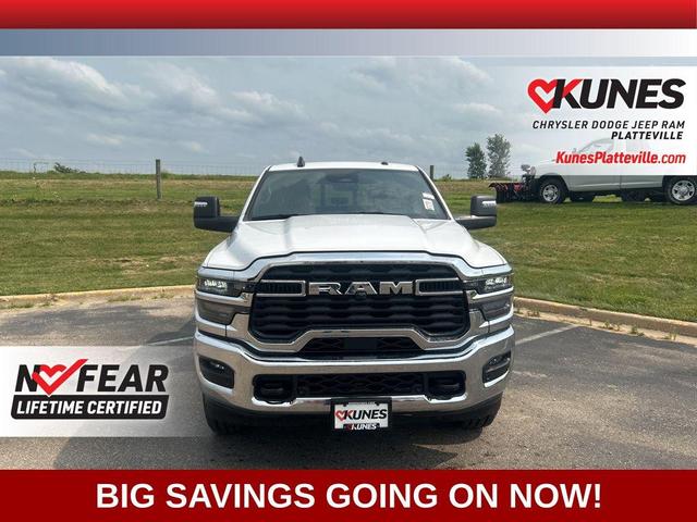 Photo of 2025 Bright White Clear-Coat Exterior Paint RAM 2500
