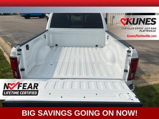 Photo of 2025 Bright White Clear-Coat Exterior Paint RAM 2500
