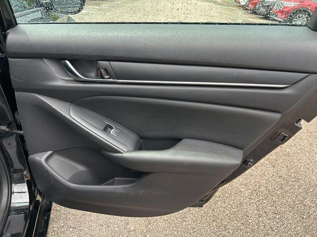Photo of 2020 Crystal Black Pearl Honda Accord