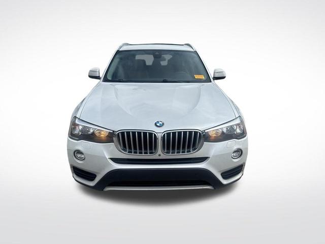 Photo of 2017 White Metallic BMW X3
