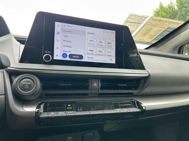 Photo of 2024 Midnight Black Metallic Toyota Prius