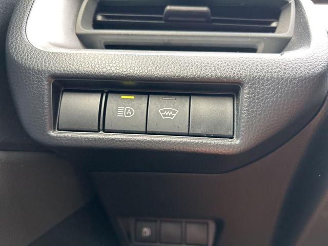 Photo of 2024 Midnight Black Metallic Toyota Prius