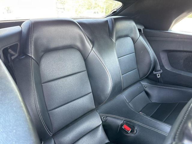 Photo of 2023 Oxford White Ford Mustang