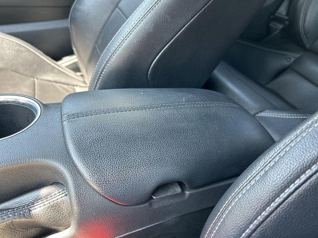 Photo of 2023 Oxford White Ford Mustang