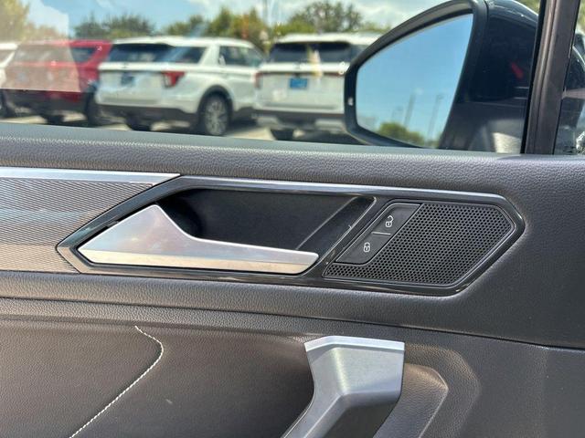 Photo of 2023 Deep Black Pearl Effect Volkswagen Tiguan