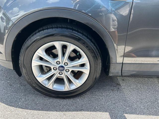 Photo of 2018 Magnetic Ford Escape