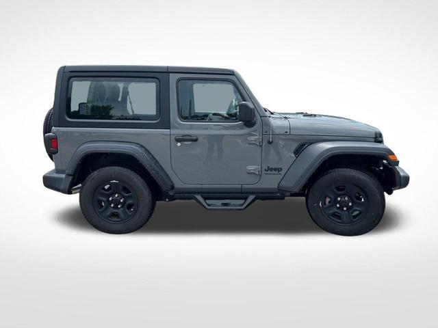Photo of 2022 Sting Gray Clearcoat Jeep Wrangler