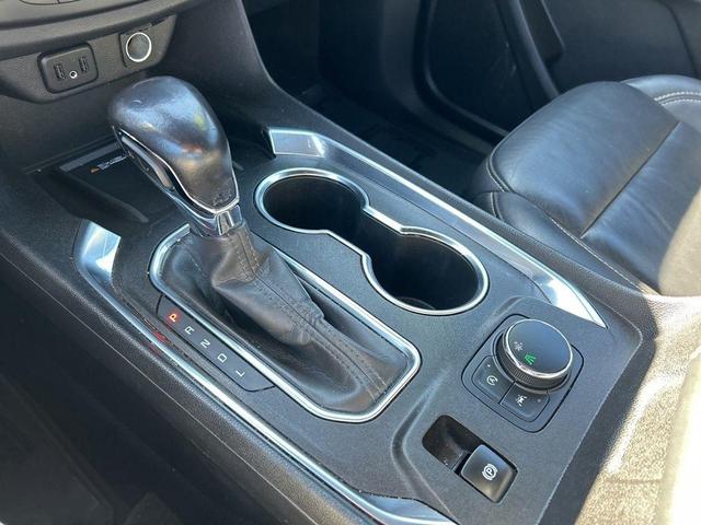 Photo of 2022 Silver Ice Metallic Chevrolet Traverse