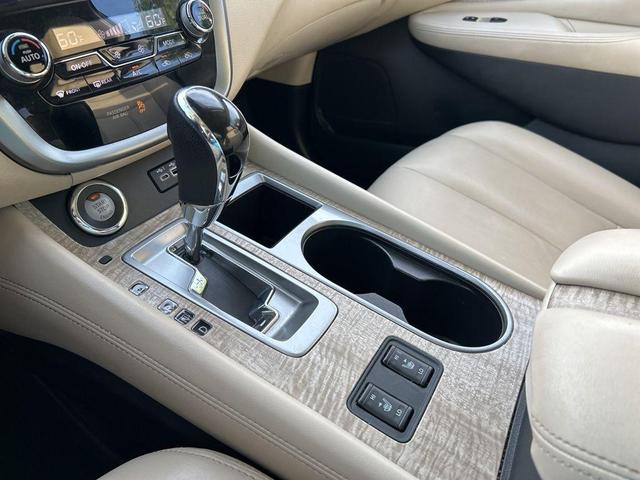 Photo of 2023 Pearl White Tri-Coat Nissan Murano