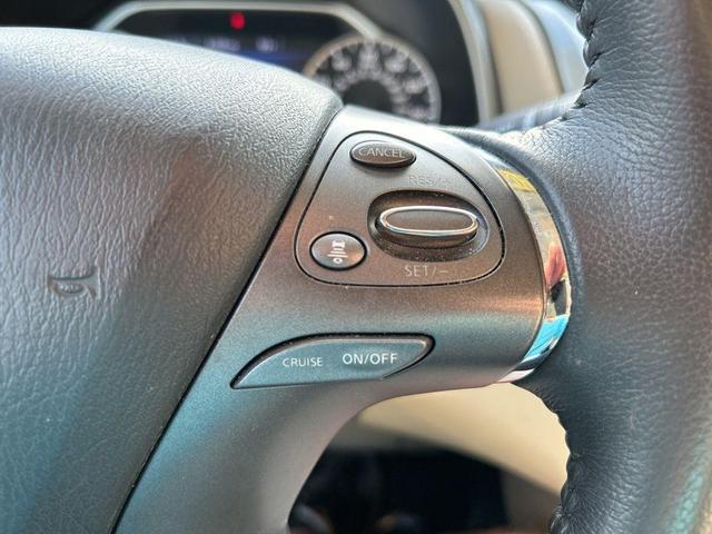 Photo of 2023 Pearl White Tri-Coat Nissan Murano