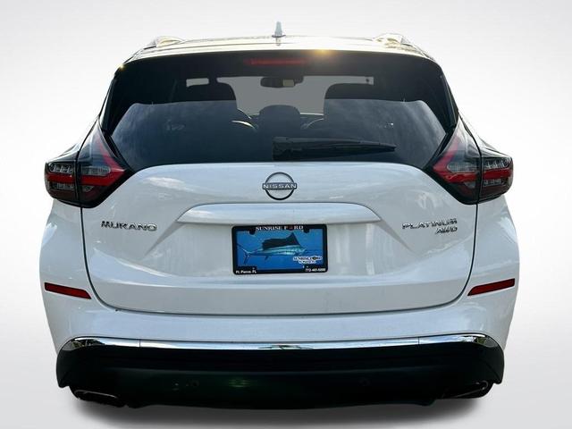 Photo of 2023 Pearl White Tri-Coat Nissan Murano
