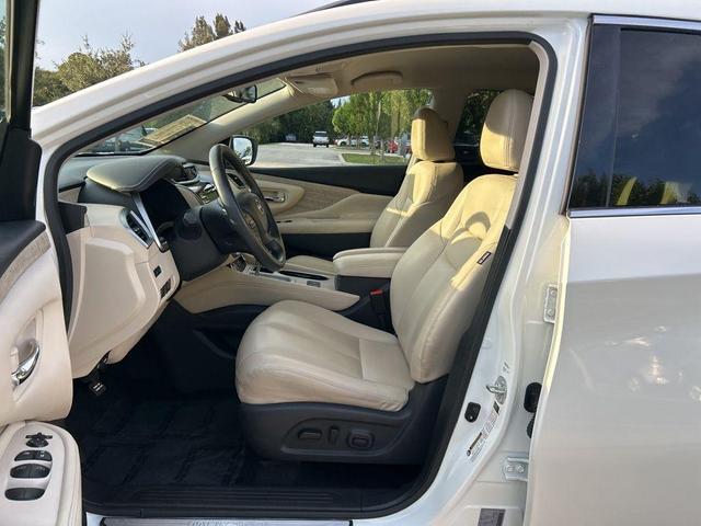 Photo of 2023 Pearl White Tri-Coat Nissan Murano