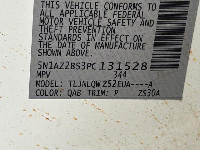 Photo of 2023 Pearl White Tri-Coat Nissan Murano