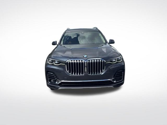 Photo of 2022 Arctic Gray Metallic BMW X7