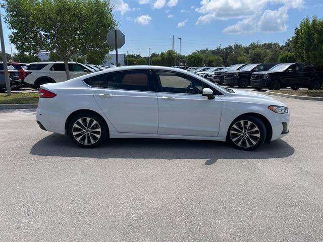 Photo of 2020 Oxford White Ford Fusion