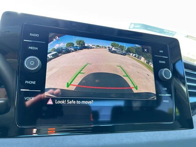 Photo of 2025 Deep Black Pearl Effect Volkswagen Jetta
