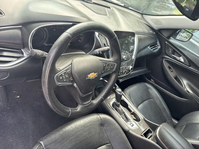 Photo of 2017 Iridescent Pearl Tricoat Chevrolet Malibu Hybrid