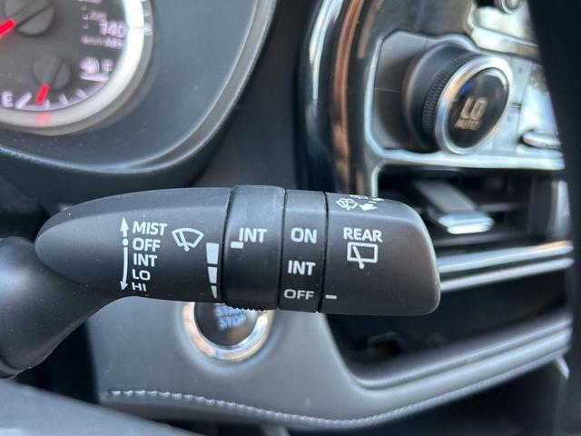 Photo of 2022 Gray Toyota Highlander
