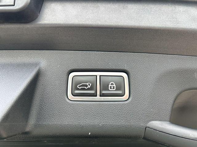 Photo of 2023 Gravity Gray Kia Sorento