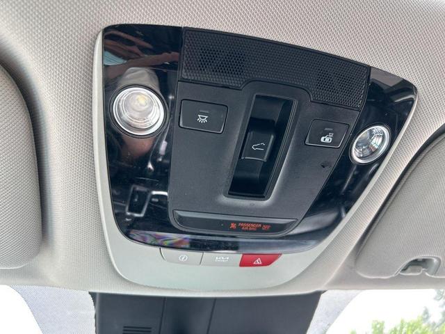 Photo of 2023 Gravity Gray Kia Sorento
