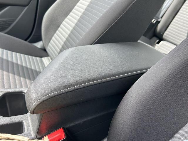Photo of 2025 Deep Black Pearl Effect Volkswagen Jetta