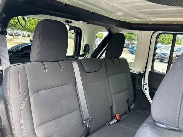 Photo of 2022 Bright White Clearcoat Jeep Wrangler Unlimited