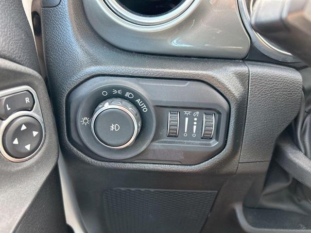 Photo of 2022 Bright White Clearcoat Jeep Wrangler Unlimited