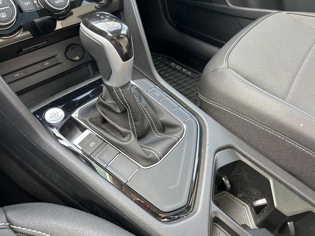 Photo of 2024 Kings Red Volkswagen Taos