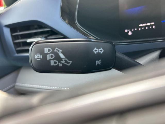 Photo of 2024 Kings Red Volkswagen Taos