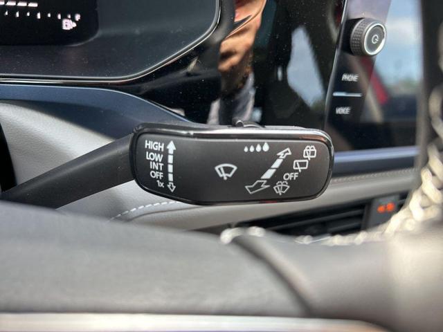 Photo of 2024 Kings Red Volkswagen Taos