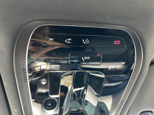 Photo of 2024 Black Mercedes-Benz GLC 300