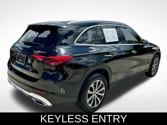 Photo of 2024 Black Mercedes-Benz GLC 300