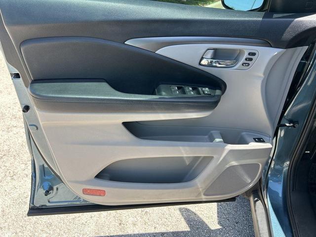 Photo of 2021 Steel Sapphire Metallic Honda Pilot