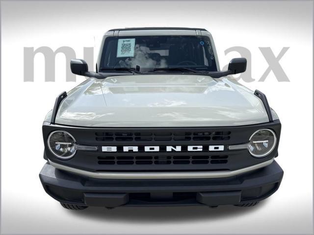 Photo of 2025 Desert Sand Ford Bronco