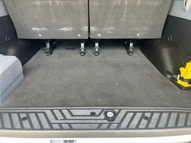 Photo of 2018 Oxford White Ford Transit-350
