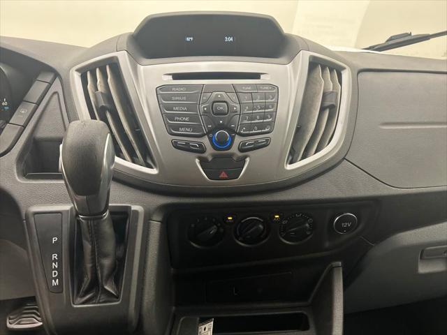Photo of 2018 Oxford White Ford Transit-350