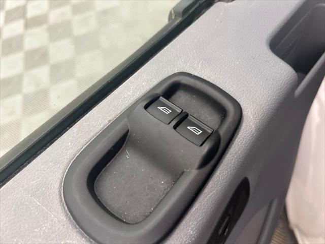 Photo of 2018 Oxford White Ford Transit-350