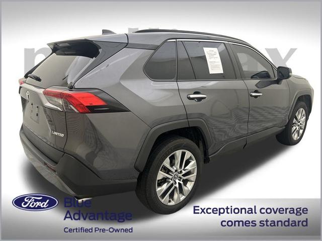 Photo of 2021 Magnetic Gray Metallic/Ice Edge Roof Toyota RAV4