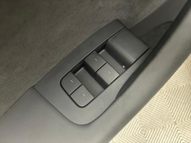 Photo of 2025 White Tesla Model Y