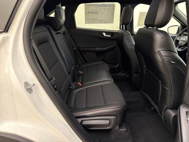 Photo of 2025 White Metallic Ford Escape