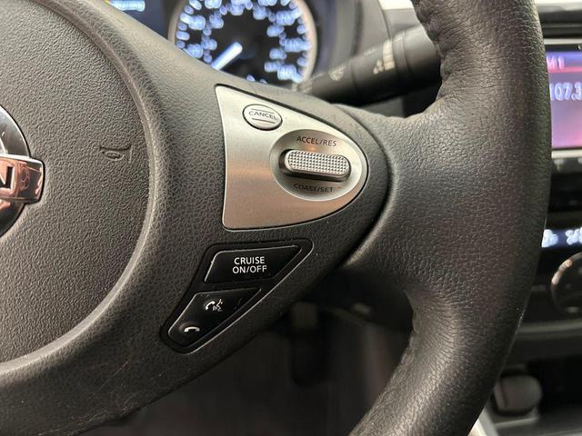 Photo of 2018 Deep Blue Pearl Nissan Sentra