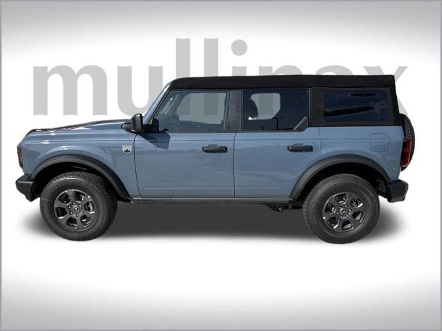Photo of 2025 Azure Gray Metallic Tri-Coat Ford Bronco