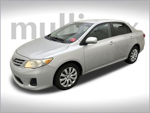 Photo of 2013 Classic Silver Metallic Toyota Corolla