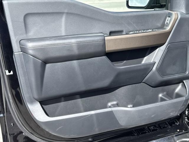 Photo of 2025 Black Metallic Ford F-150