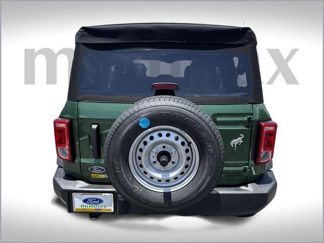 Photo of 2025 Eruption Green Metallic Ford Bronco