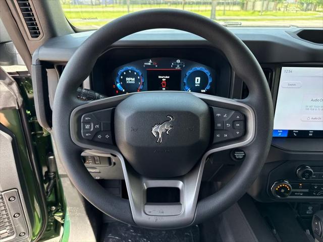 Photo of 2025 Eruption Green Metallic Ford Bronco