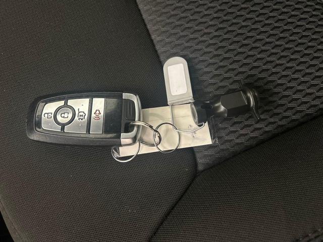 Photo of 2022 Carbonized Gray Metallic Ford Explorer