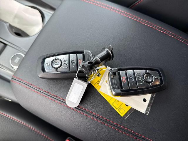 Photo of 2025 Star White Metallic Tri-Coat Ford Explorer