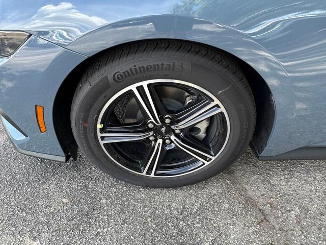 Photo of 2025 Vapor Blue Metallic Ford Mustang