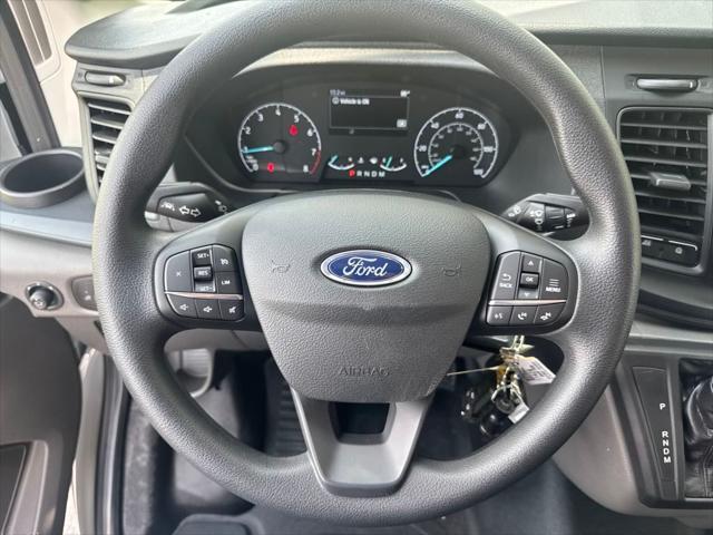 Photo of 2025 Oxford White Ford Transit-250
